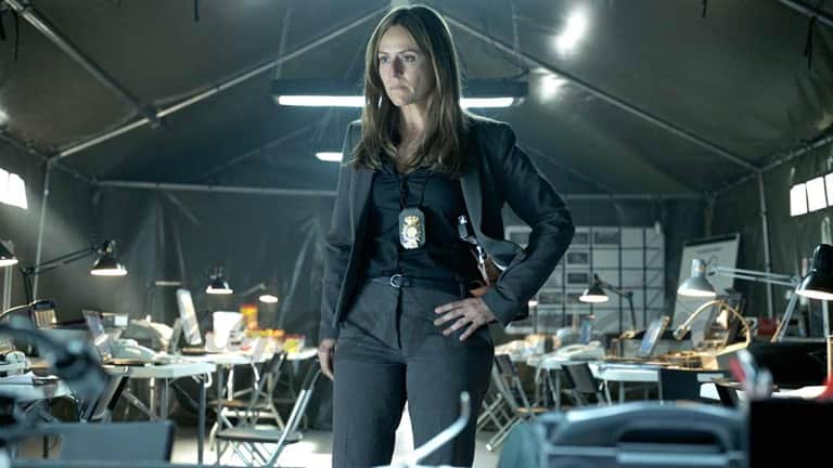 La mère de l'inspecteur Raquel souffre de quel problème de santé ?