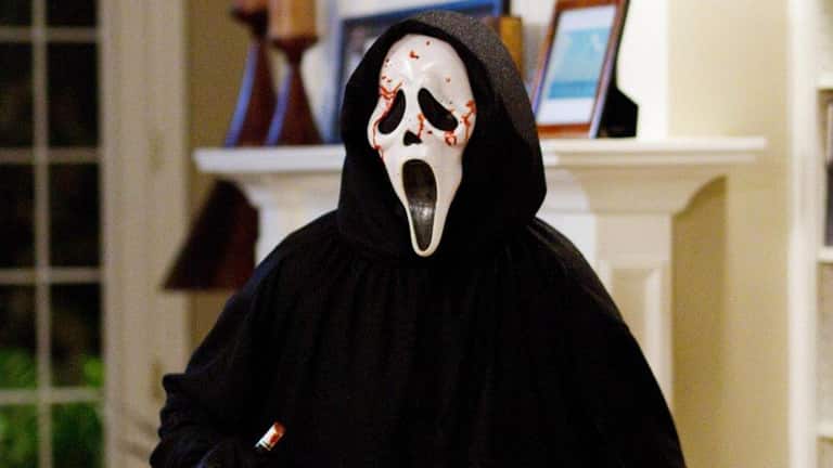 Quel est le nom de la ville dans laquelle se déroule Scream ?